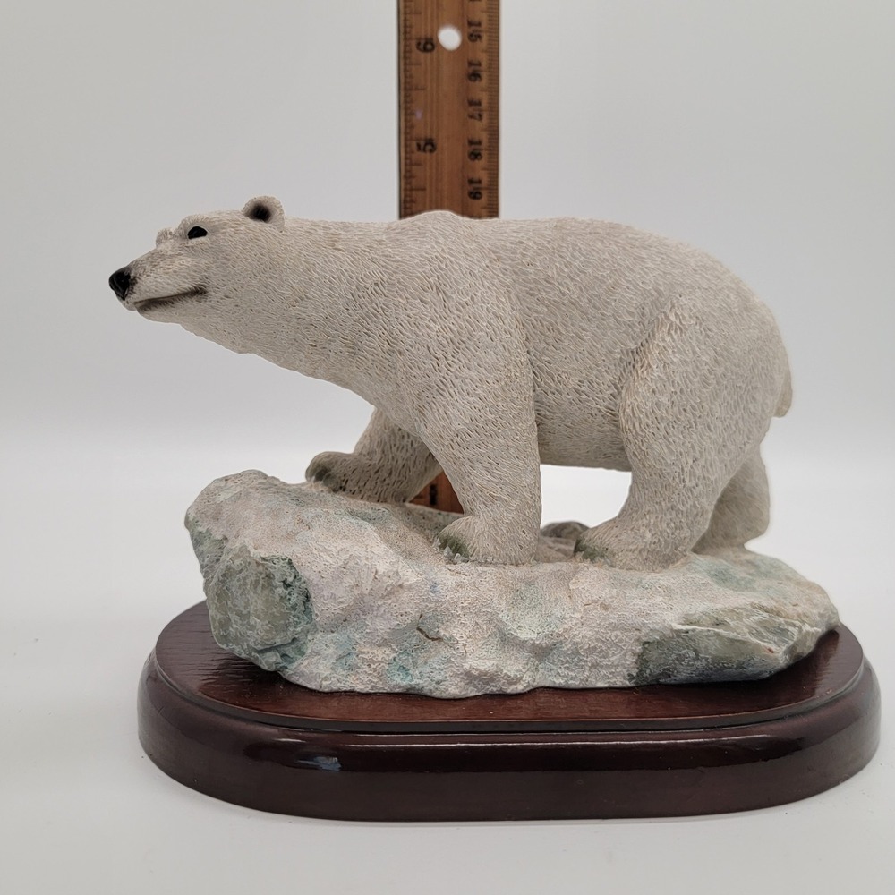 Smiling Polar Bear Statue Walking On Ice With Wooden Base 6"x4"x4" - Picture 11 of 12
